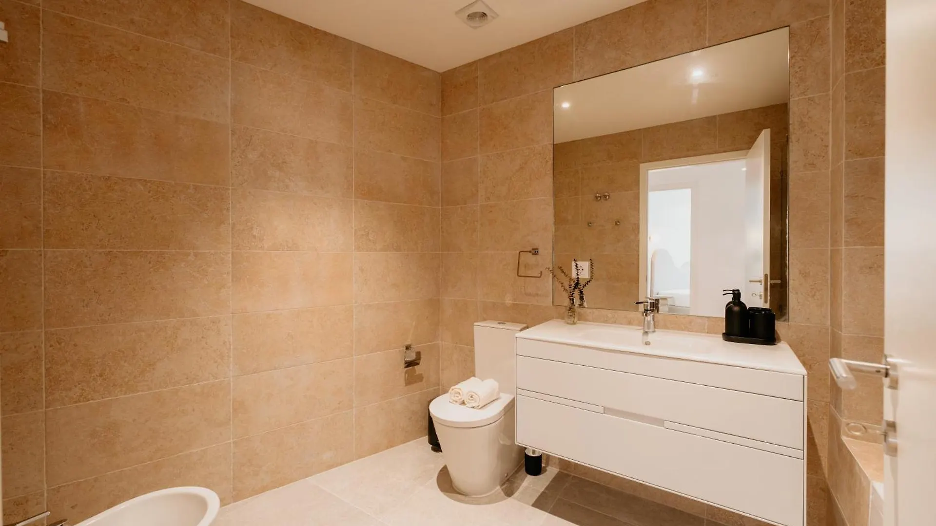 Mary Pink - No Rc A - Beautiful Two-Bedroom Apartment Lisboa